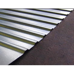 CHAPA FRISADA "U" ALUZINCO 0,50MM 1115X2200MM (26)